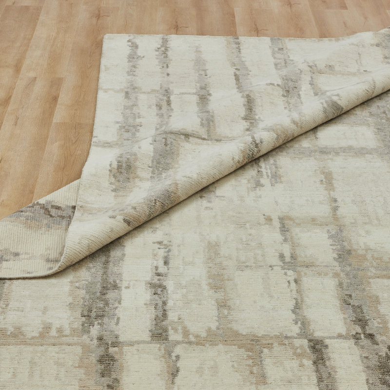 The Art of Subtle Geometry: How to Style Neutral Living Room Rugs
